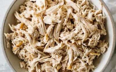HOW TO MAKE POACHED & SHREDDED CHICKEN